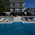 Villa Monti *